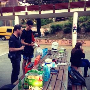 Photo prise devant la cafétéria de la Fac des sciences de Luminy, jeudi 2 octobre 2014